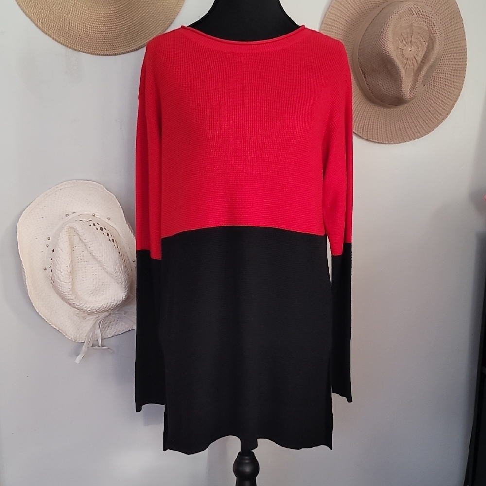 Vince Camuto Red and Black Long Sleeve Tunic  Sweater